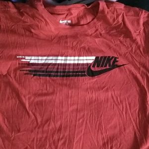 Nike T-shirt
